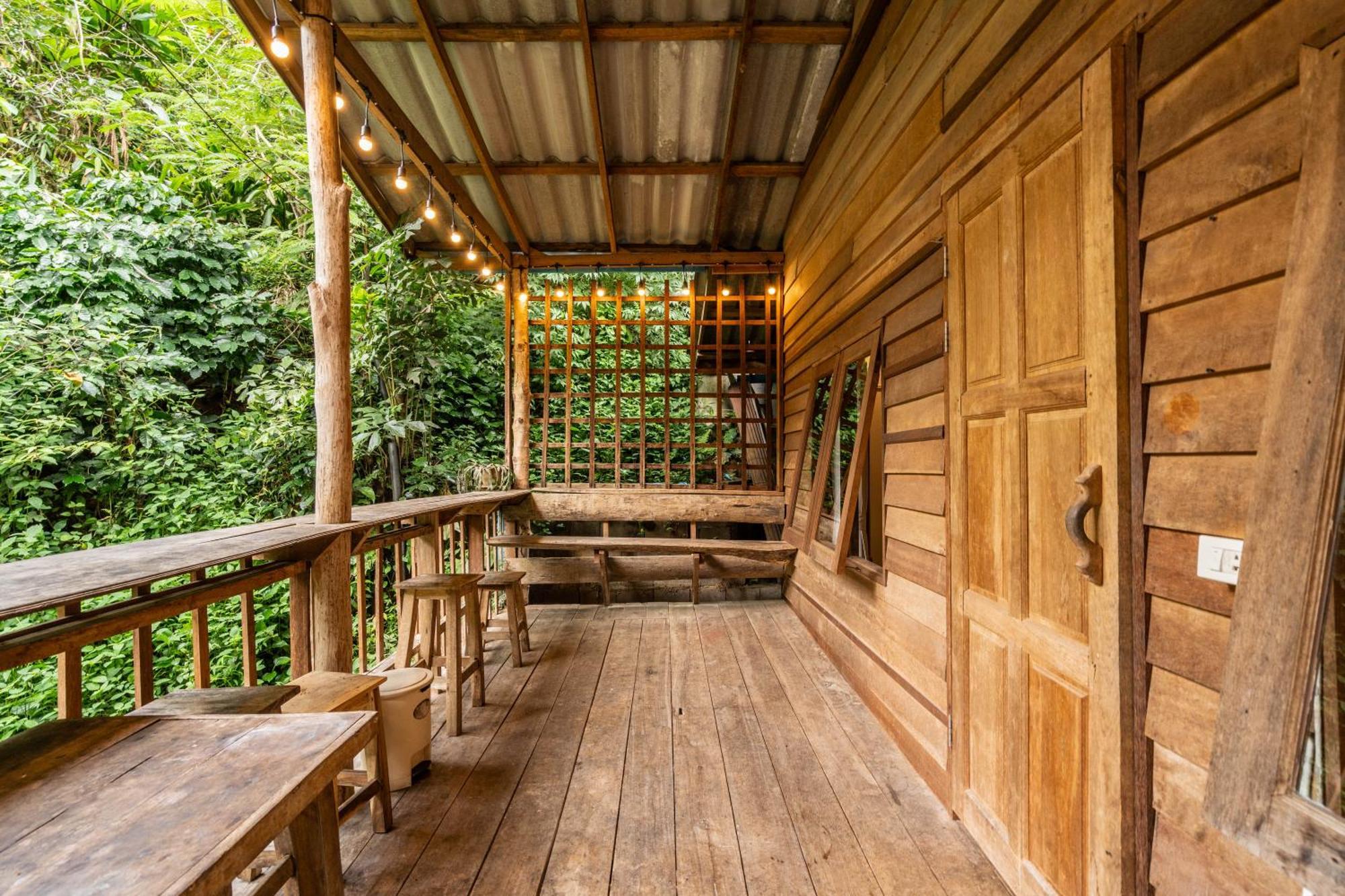 ไชยพล โฮมสเตย์ หมู่บ้านแม่กำปอง Ban Pok Nai Экстерьер фото